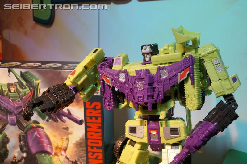 Toy Fair 2015: Combiner Wars Devastator - Transformers Event: Devastator 016