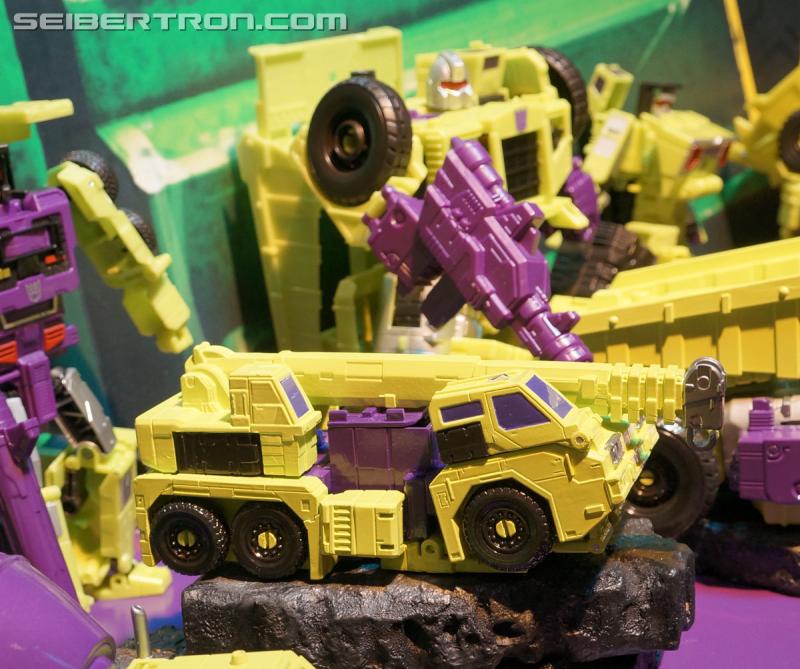 Toy Fair 2015: Combiner Wars Devastator - Transformers Event: Devastator 023