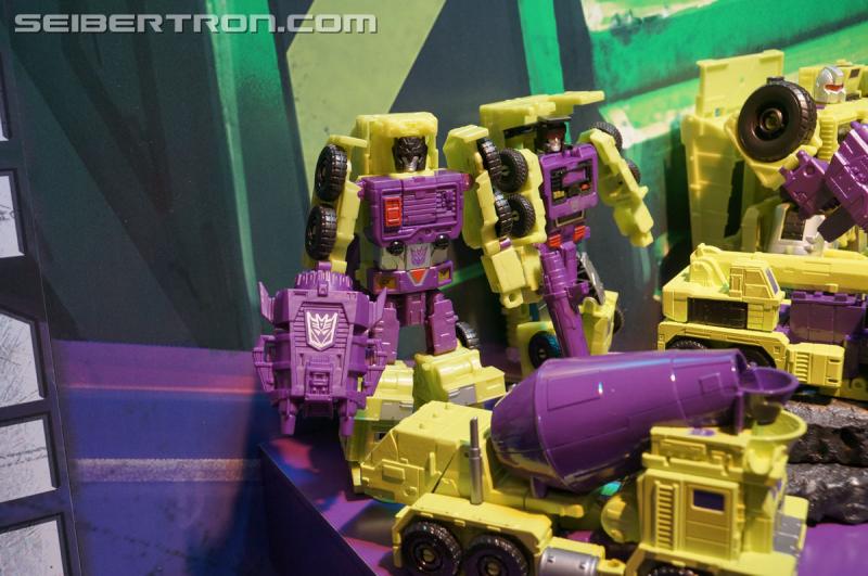 Toy Fair 2015: Combiner Wars Devastator - Transformers Event: Devastator 028