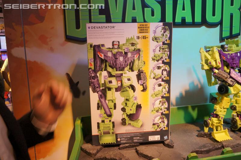 Toy Fair 2015: Combiner Wars Devastator - Transformers Event: Devastator 044