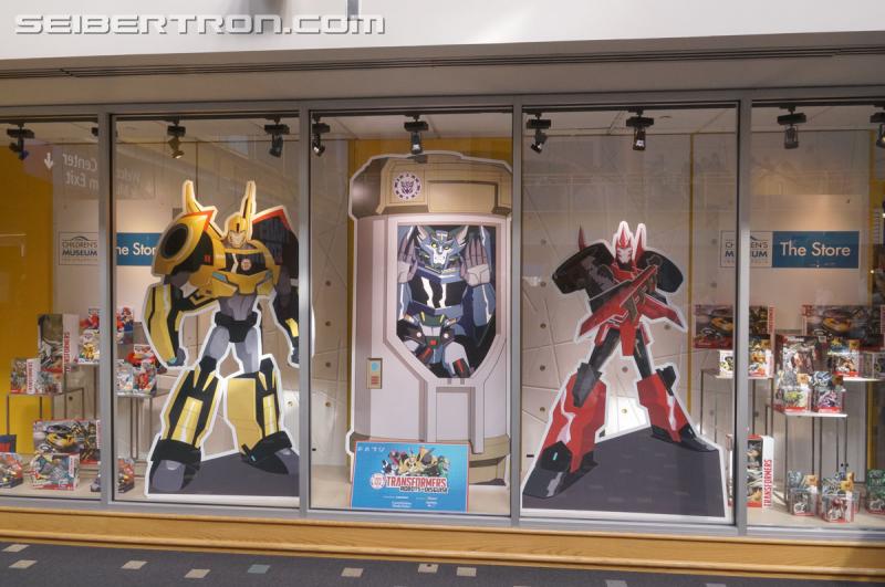 Transformers: Robots In Disguise Exhibit - Transformers Event: Transformers Exhibit 220