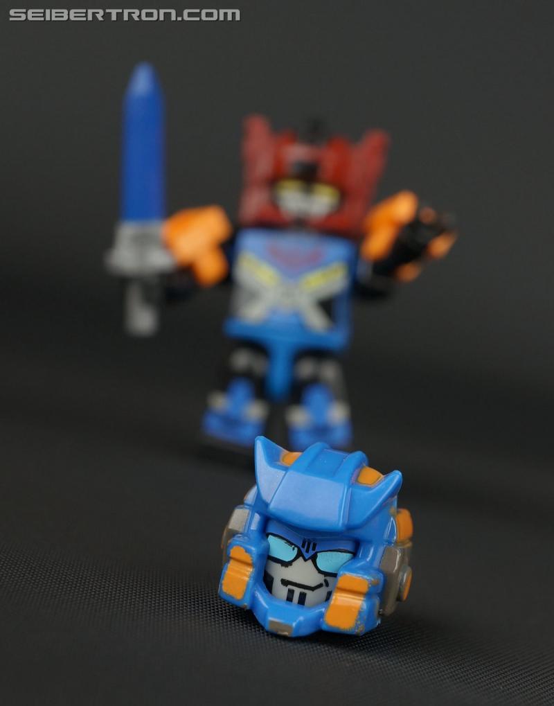 BotCon 2015: Souvenir Exclusives Mini-Gallery - Transformers Event: DSC00072