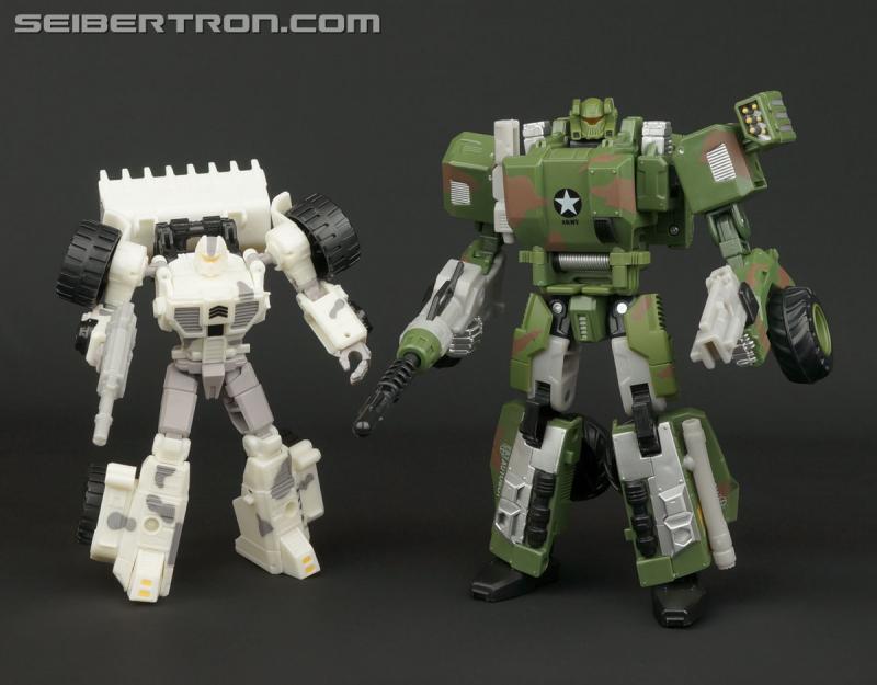 BotCon 2015: Souvenir Exclusives Mini-Gallery - Transformers Event: DSC10077