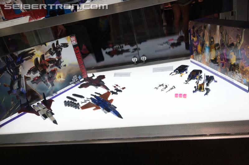 SDCC 2015: Preview Night: Transformers Combiner Wars - Transformers Event: Transformers 125