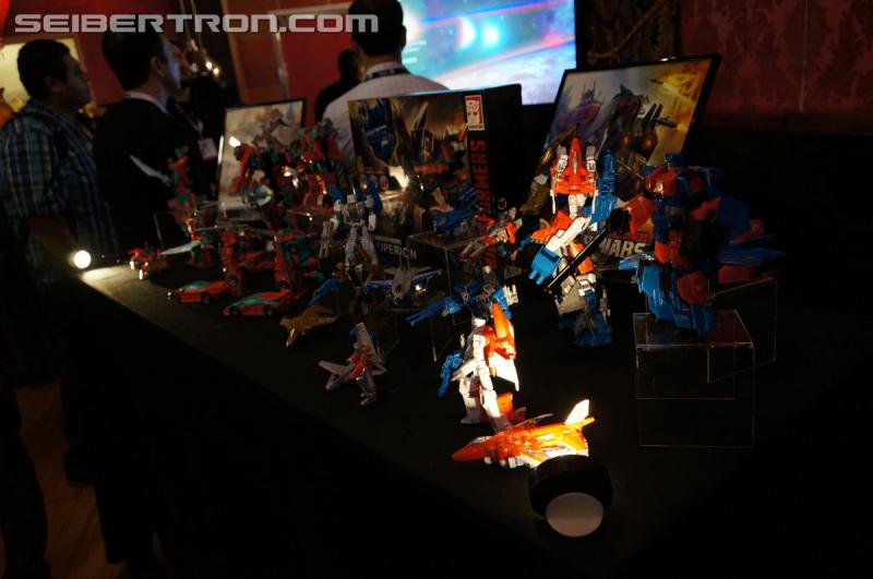 SDCC 2015: Hasbro Press Event: Combiner Wars Victorion - Transformers Event: DSC02921