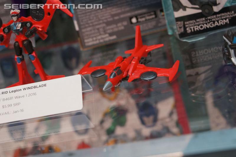 SDCC 2015: Hasbro Booth: Transformers Robots In Disguise - Transformers Event: DSC03464