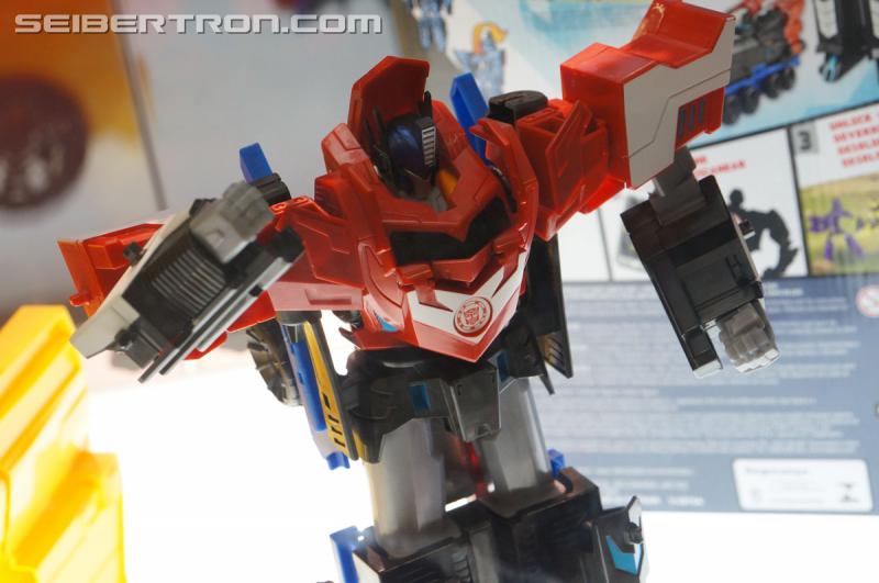 SDCC 2015: Hasbro Booth: Transformers Robots In Disguise - Transformers Event: DSC03496