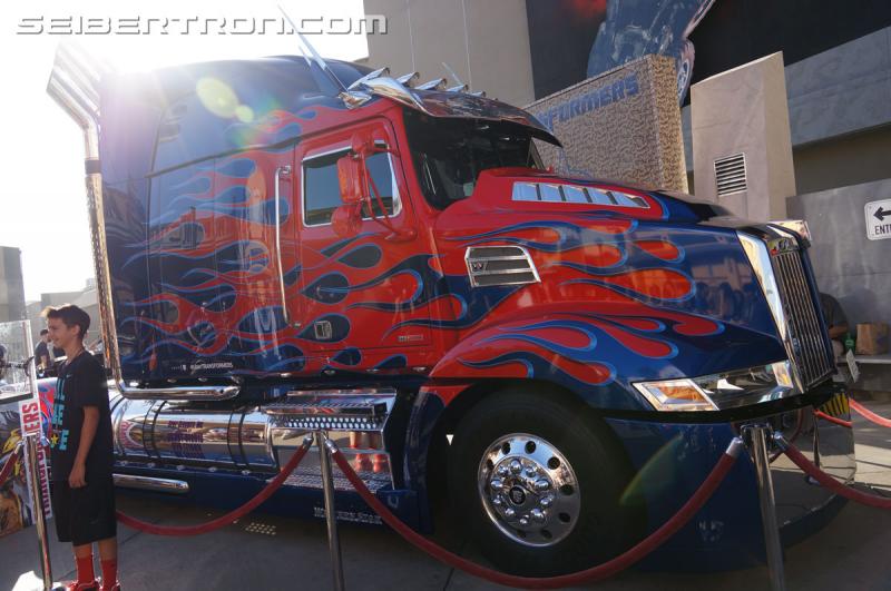 BotCon 2014: BotCon 2014 Fan Experience at Universal Studios Hollywood - Transformers Event: DSC06468