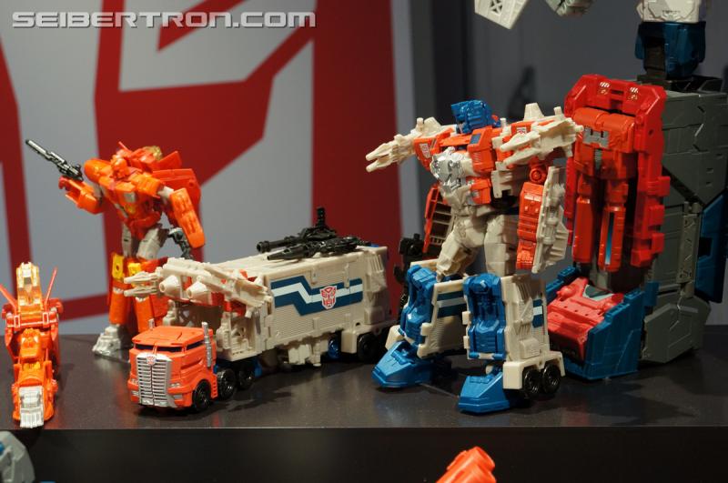 Toy Fair 2016: Titans Return - Transformers Event: Titans Return 029