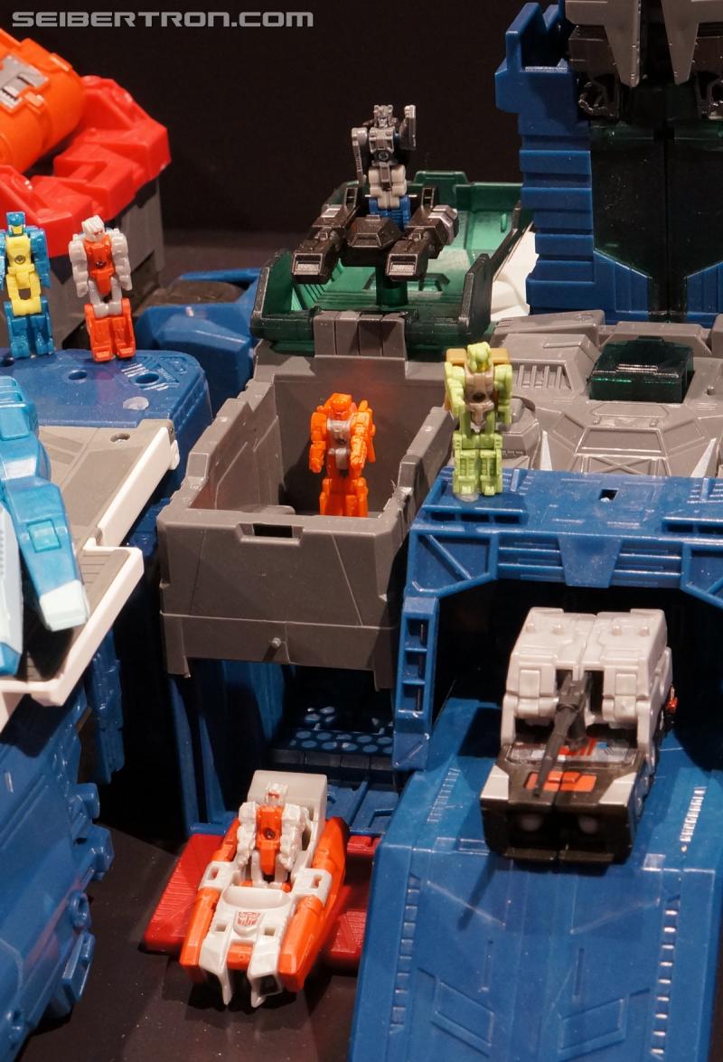 Toy Fair 2016: Titans Return - Transformers Event: Titans Return 044b