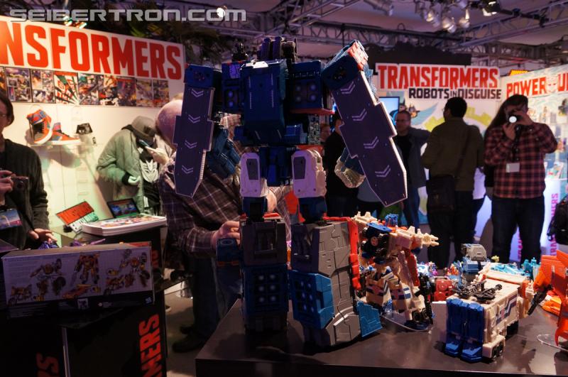 Toy Fair 2016: Titans Return - Transformers Event: Titans Return 059
