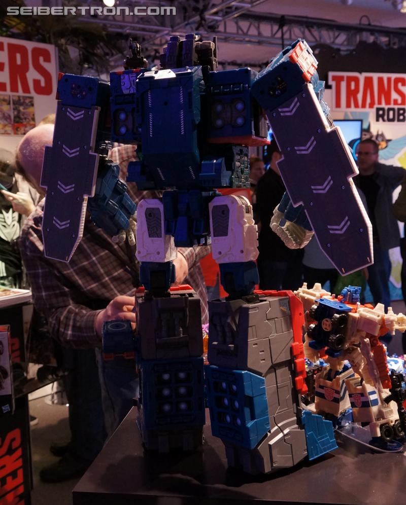 Toy Fair 2016: Titans Return - Transformers Event: Titans Return 059a