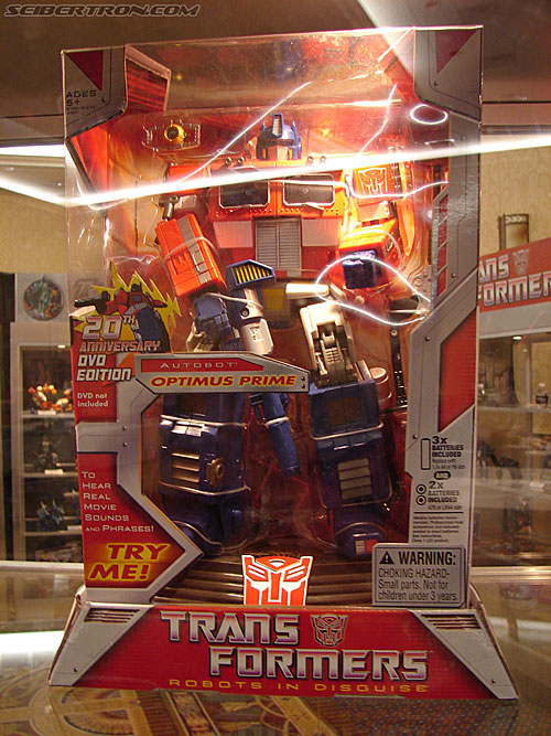 BotCon 2006: Hasbro's Toy Display Cases - Transformers Event:
