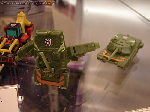 BotCon 2006: Hasbro's Toy Display Cases - Transformers Event: