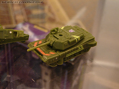 BotCon 2006: Hasbro's Toy Display Cases - Transformers Event: