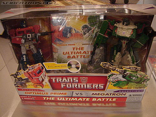 BotCon 2006: Hasbro's Toy Display Cases - Transformers Event: