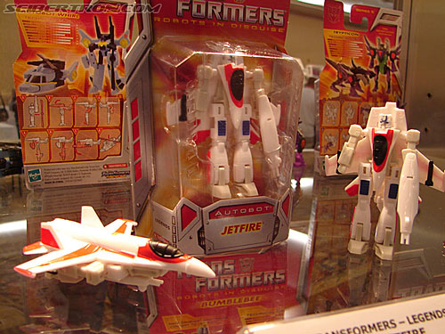 BotCon 2006: Hasbro's Toy Display Cases - Transformers Event: