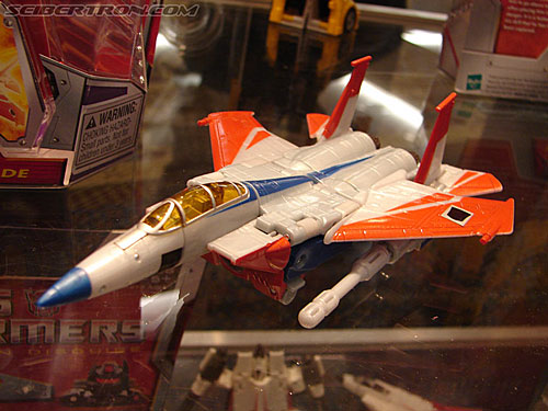 BotCon 2006: Hasbro's Toy Display Cases - Transformers Event: