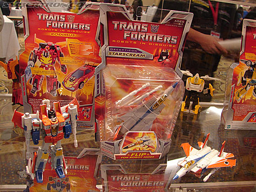 BotCon 2006: Hasbro's Toy Display Cases - Transformers Event: