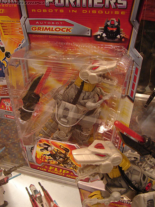 BotCon 2006: Hasbro's Toy Display Cases - Transformers Event: