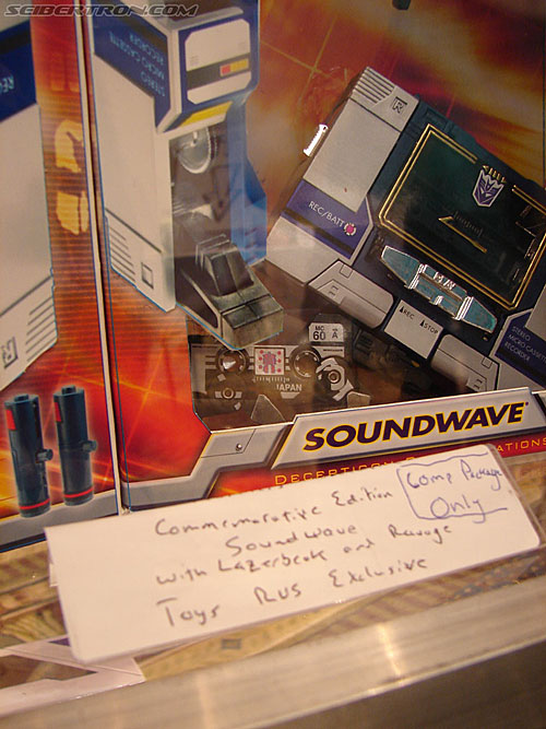 BotCon 2006: Hasbro's Toy Display Cases - Transformers Event: