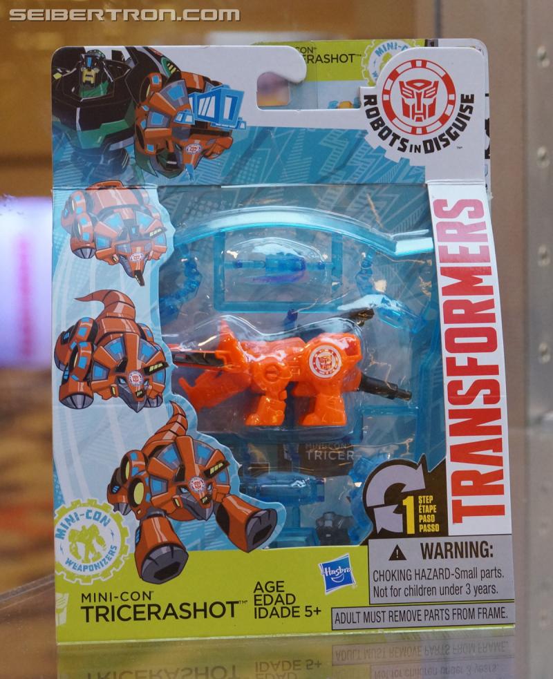 Botcon 2016: Hasbro Display: Robots In Disguise - Transformers Event: Robots In Disguise 059a