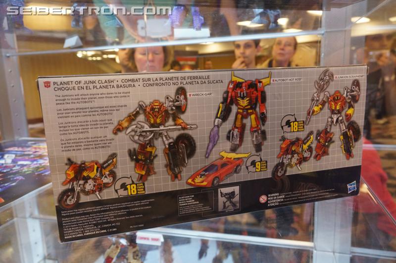 Botcon 2016: Hasbro Display: Platinum Edition Movie 30th Anniversary - Transformers Event: Platinum Edition 027