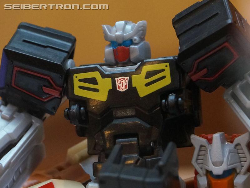 Botcon 2016: Hasbro Display: Titans Return - Transformers Event: Titans Return 004b