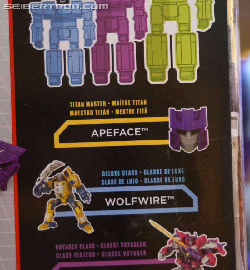 Botcon 2016: Hasbro Display: Titans Return - Transformers Event: Titans Return 009