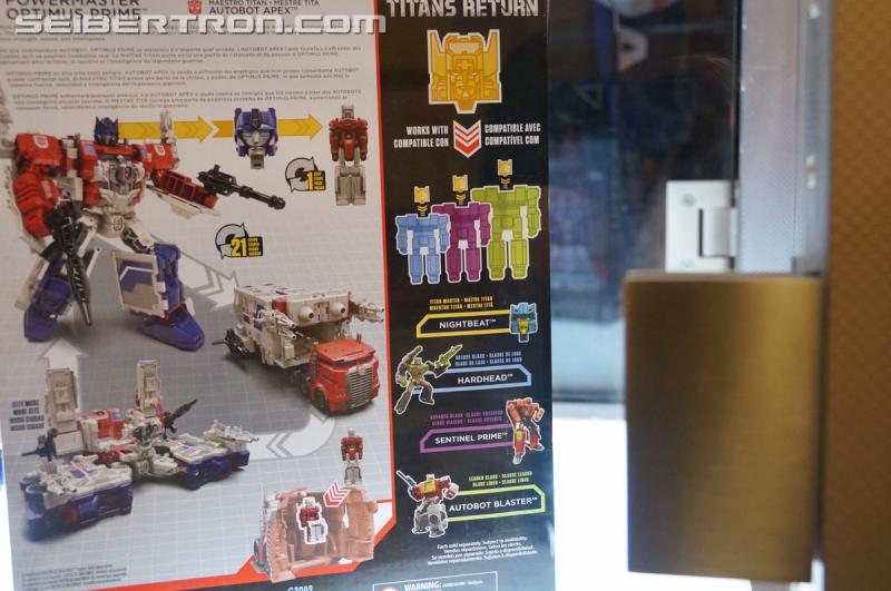 Botcon 2016: Hasbro Display: Titans Return - Transformers Event: Titans Return 018