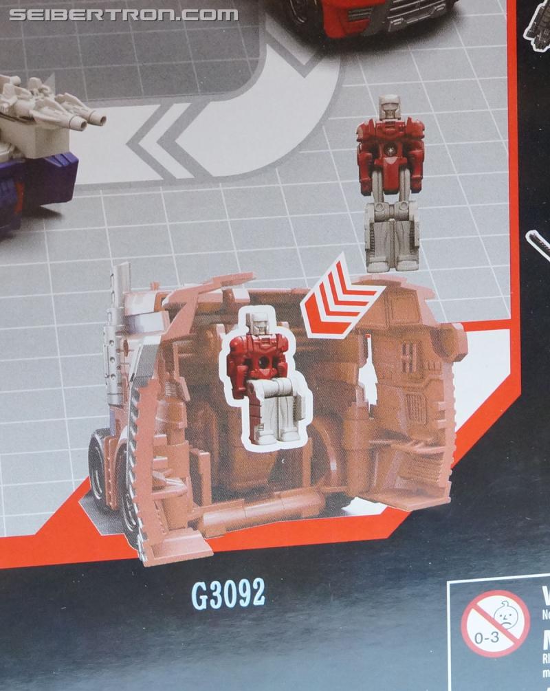 Botcon 2016: Hasbro Display: Titans Return - Transformers Event: Titans Return 019a
