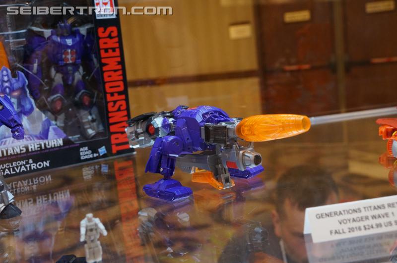 Botcon 2016: Hasbro Display: Titans Return - Transformers Event: Titans Return 044