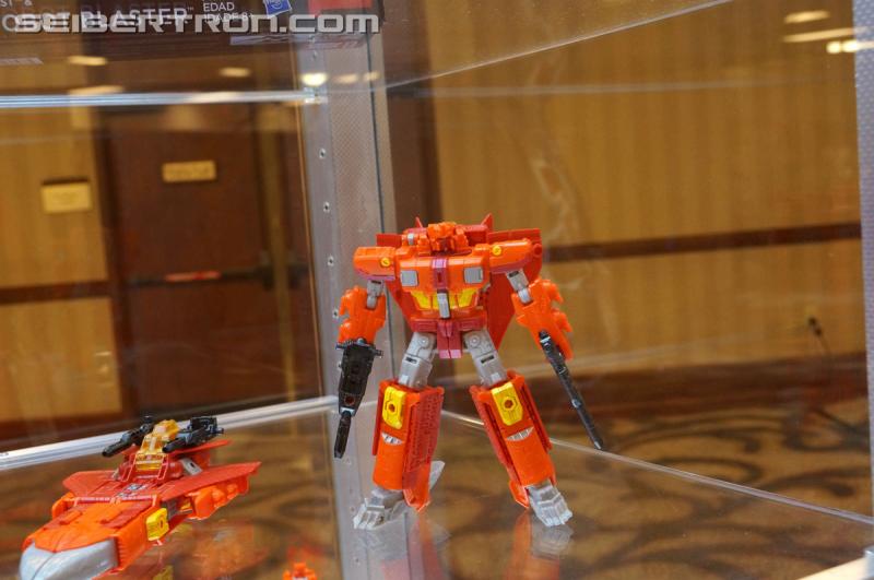 Botcon 2016: Hasbro Display: Titans Return - Transformers Event: Titans Return 049