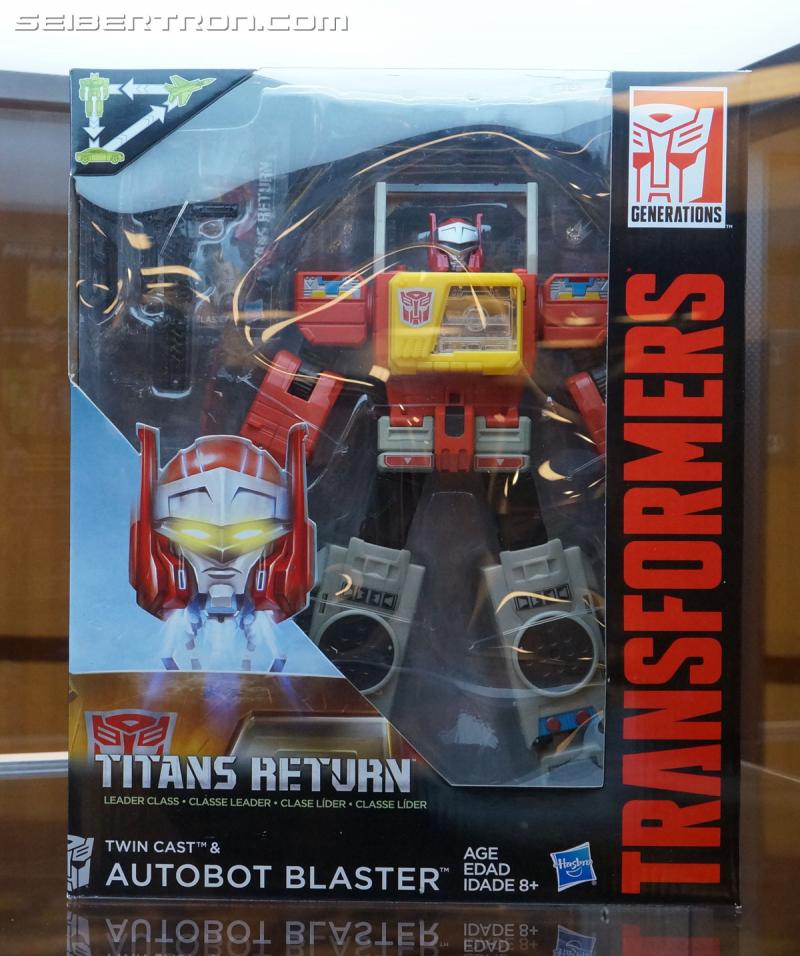 Botcon 2016: Hasbro Display: Titans Return - Transformers Event: Titans Return 052a