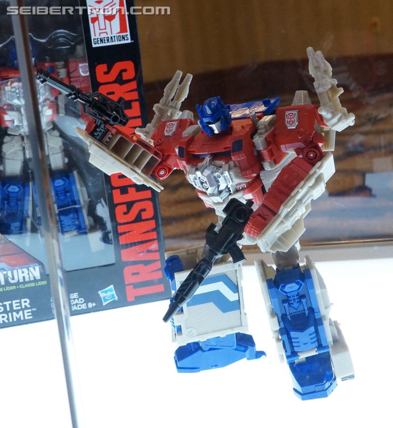 Botcon 2016: Hasbro Display: Titans Return - Transformers Event: Titans Return 057a