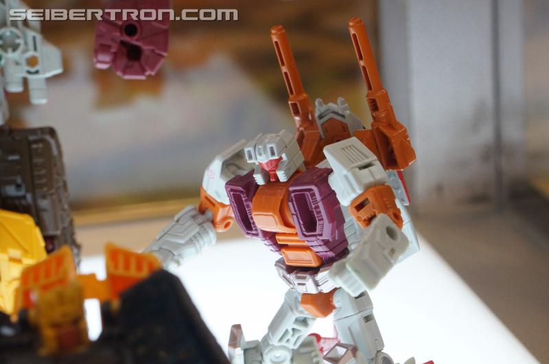 Botcon 2016: Hasbro Display: Combiner Wars Computron - Transformers Event: Combiner Wars Computron 033