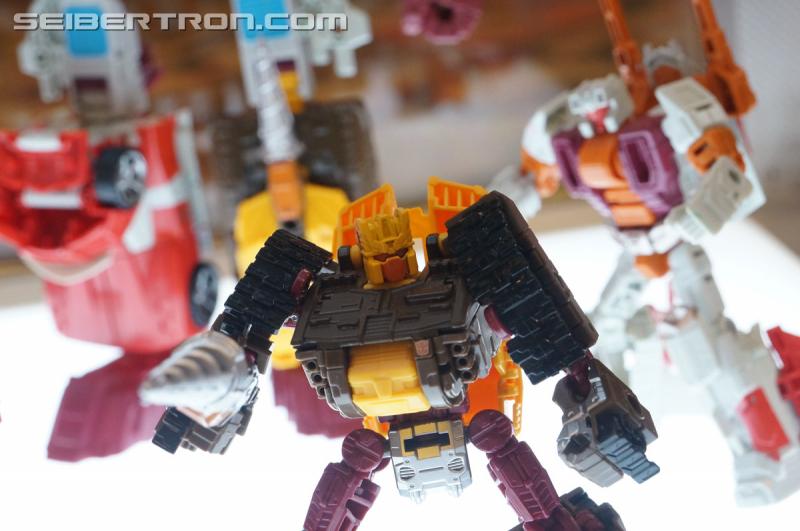 Botcon 2016: Hasbro Display: Combiner Wars Computron - Transformers Event: Combiner Wars Computron 036