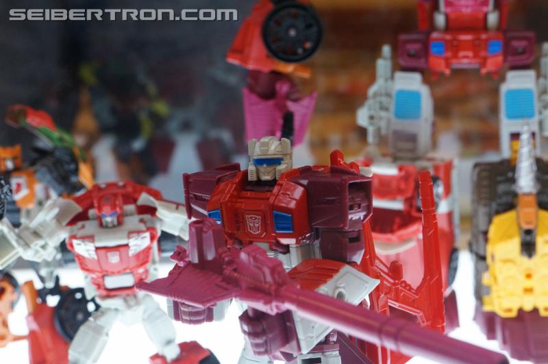 Botcon 2016: Hasbro Display: Combiner Wars Computron - Transformers Event: Combiner Wars Computron 043