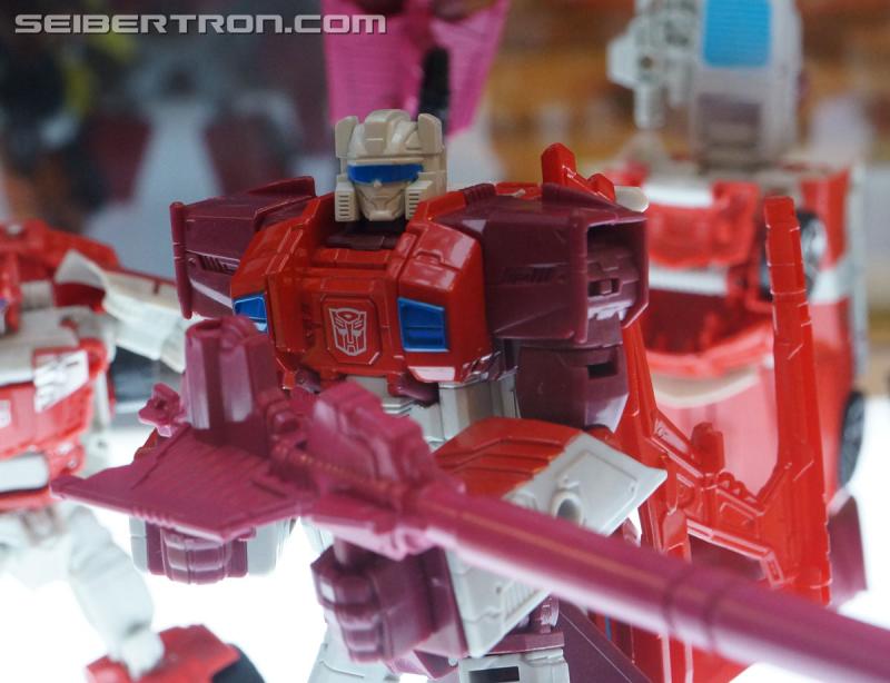 Botcon 2016: Hasbro Display: Combiner Wars Computron - Transformers Event: Combiner Wars Computron 044