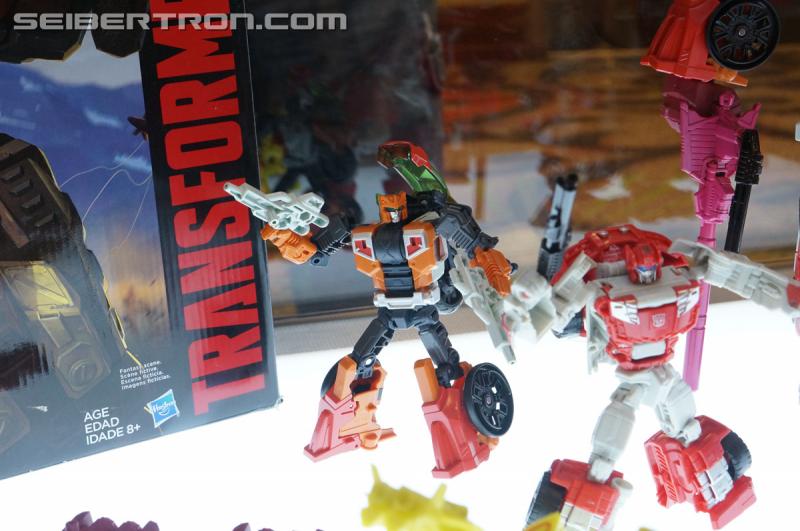 Botcon 2016: Hasbro Display: Combiner Wars Computron - Transformers Event: Combiner Wars Computron 050