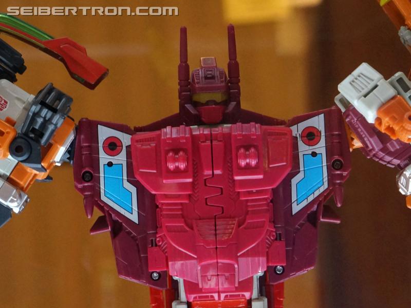 Botcon 2016: Hasbro Display: Combiner Wars Computron - Transformers Event: Computron 004a