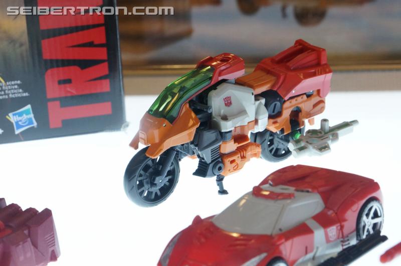 Botcon 2016: Hasbro Display: Combiner Wars Computron - Transformers Event: Computron 007