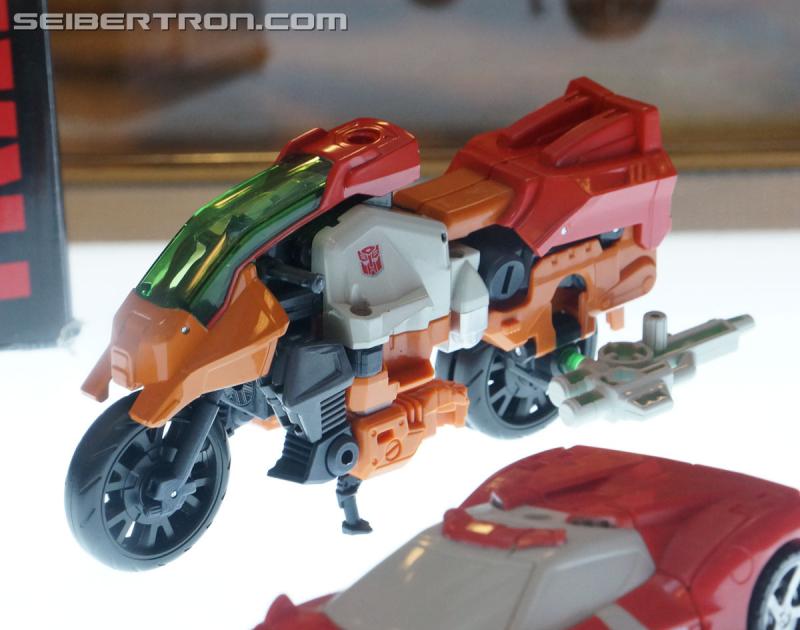 Botcon 2016: Hasbro Display: Combiner Wars Computron - Transformers Event: Computron 007a
