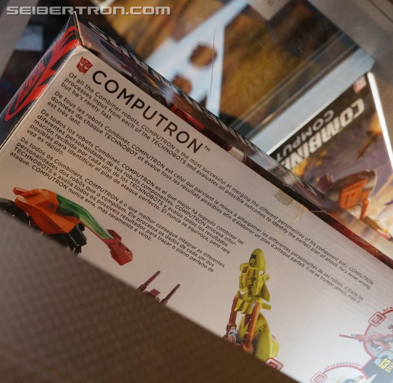 Botcon 2016: Hasbro Display: Combiner Wars Computron - Transformers Event: Computron 017a
