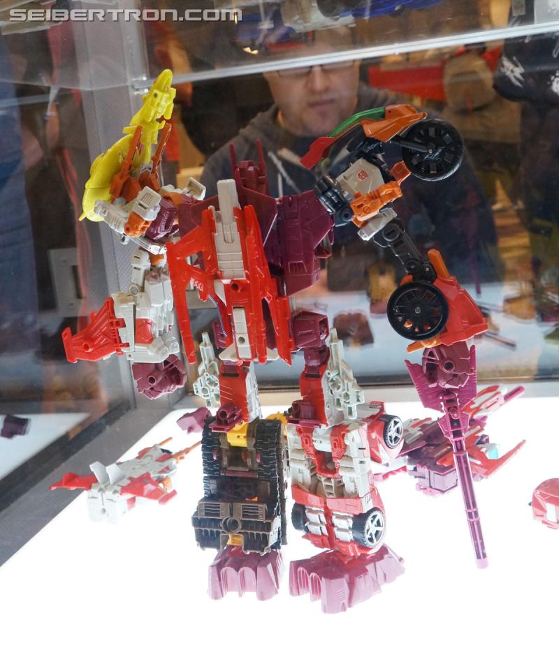 Botcon 2016: Hasbro Display: Combiner Wars Computron - Transformers Event: Computron 019a