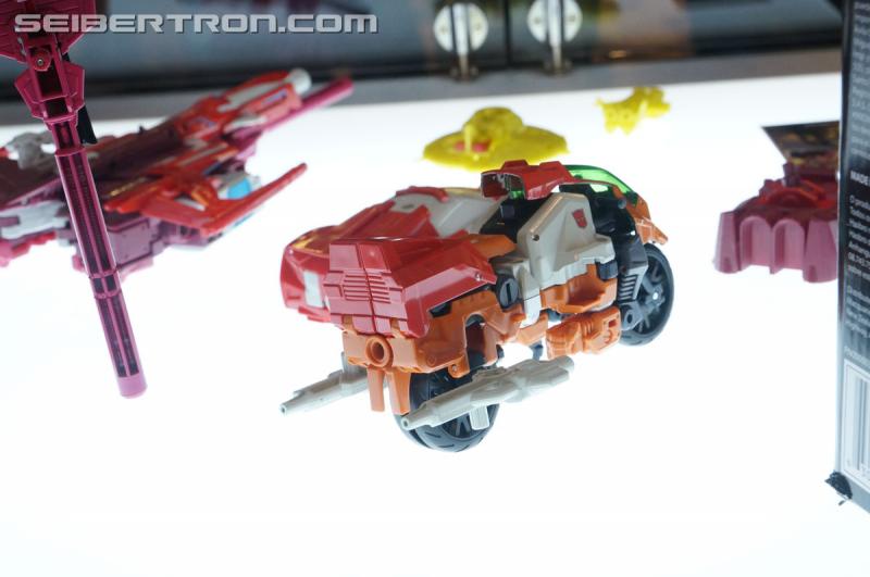 Botcon 2016: Hasbro Display: Combiner Wars Computron - Transformers Event: Computron 020