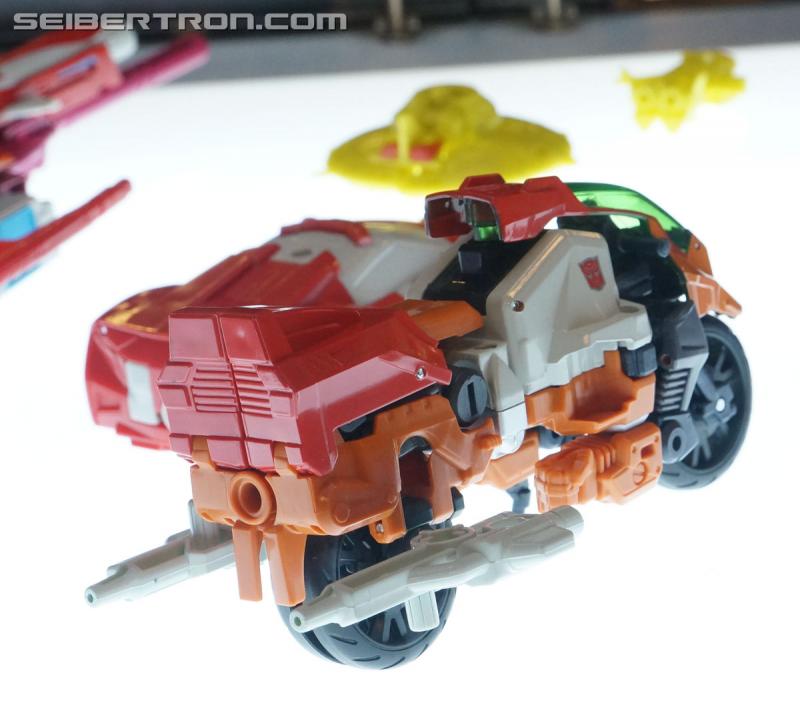 Botcon 2016: Hasbro Display: Combiner Wars Computron - Transformers Event: Computron 020a