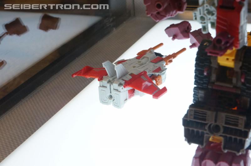 Botcon 2016: Hasbro Display: Combiner Wars Computron - Transformers Event: Computron 022
