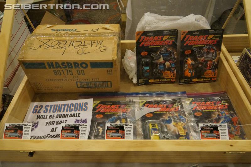 Botcon 2016: Miscellaneous Pics - Transformers Event: DSC03141
