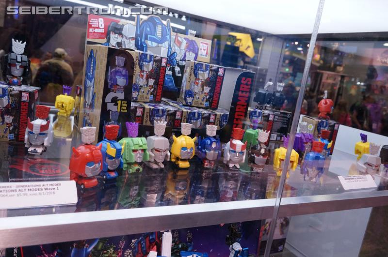 SDCC 2016: Preview Night: Generations Alt Modes - Transformers Event: Generations Alt Modes 023